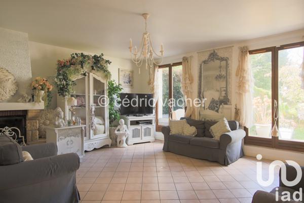 Maison à vendre 5 pièces 136 m² Sainte-Geneviève-des-Bois