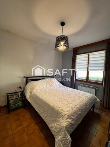 VILLA DE PLAIN PIED AVEC JOLI JARDIN