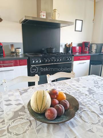 Demeure de 554,28 m²