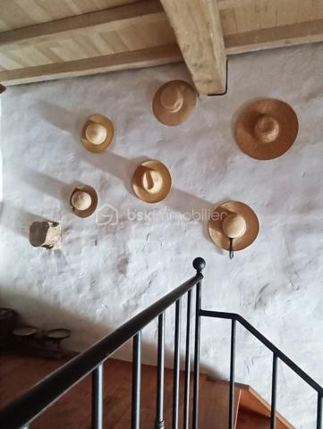 Demeure de 554,28 m²