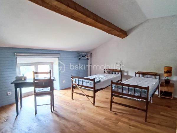 Demeure de 554,28 m²