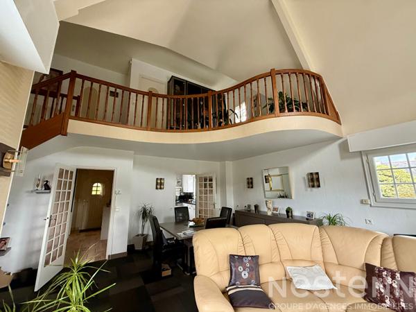 QUIBERON - Grande plage à pied pour cette Maison de 126 m² au sol avec sous-sol