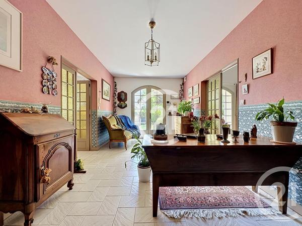 Maison à vendre  8 pièces - 259,50 m 2   BOUTIERS ST TROJAN  - 16