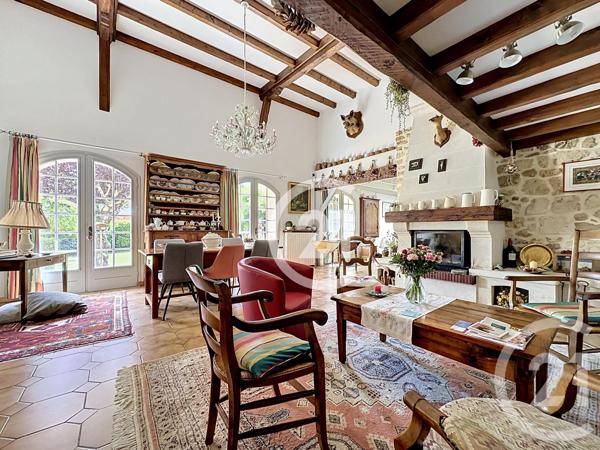 Maison à vendre  8 pièces - 259,50 m 2   BOUTIERS ST TROJAN  - 16