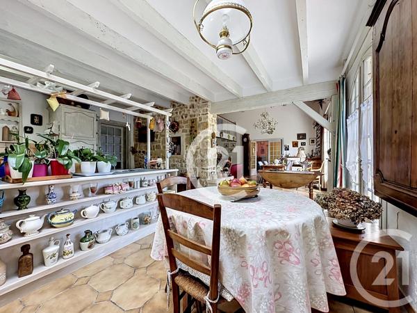 Maison à vendre  8 pièces - 259,50 m 2   BOUTIERS ST TROJAN  - 16