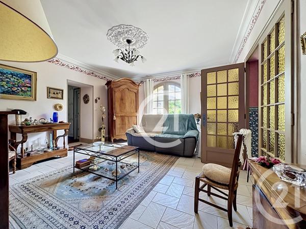 Maison à vendre  8 pièces - 259,50 m 2   BOUTIERS ST TROJAN  - 16