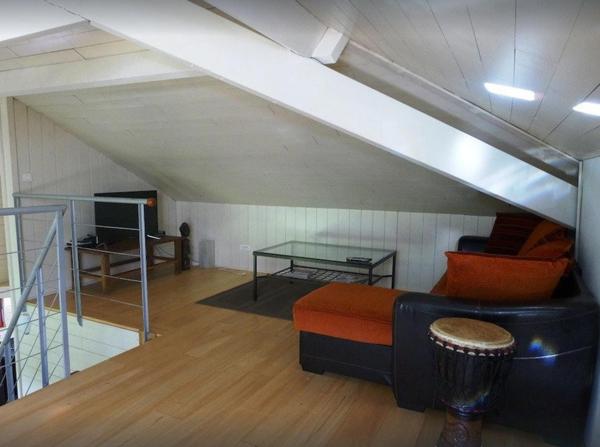 Maison en bois avec piscine