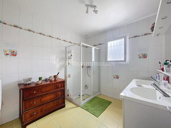 Vente Maison 4 pièces 146 m2 à Bouzel