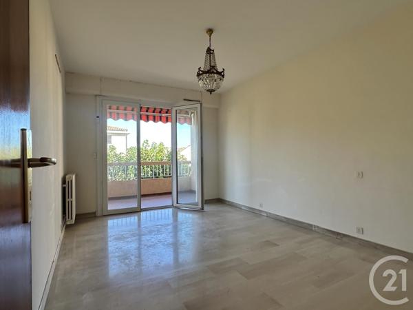 Appartement F3 à vendre  3 pièces - 63 m2 SANARY SUR MER - 83