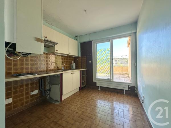 Appartement F3 à vendre  3 pièces - 63 m2 SANARY SUR MER - 83