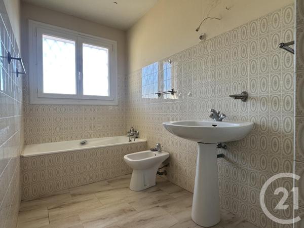 Appartement F3 à vendre  3 pièces - 63 m2 SANARY SUR MER - 83