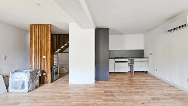 Appartement à vendre 3 pièces LEVIE (20)