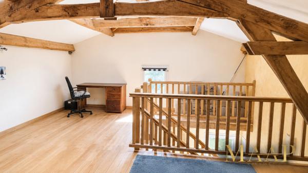 Propriété avec villa et piscine sur 9531 m2 de terrain