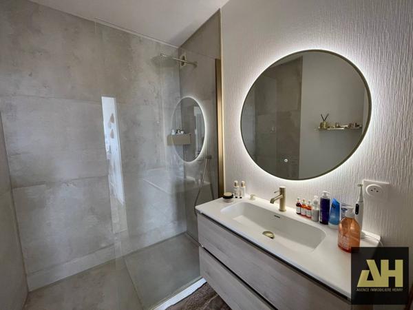 BREST - VUE MER EXCEPTIONNELLE - APPARTEMENT DE 56 M² MEUBLE - ASCENSEUR