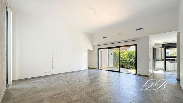 Villa  T5 Contemporaine avec piscine