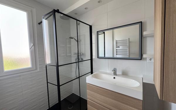 Appartement à vendre    3 pièces • 70,16 m2 La Tour-de-Salvagny