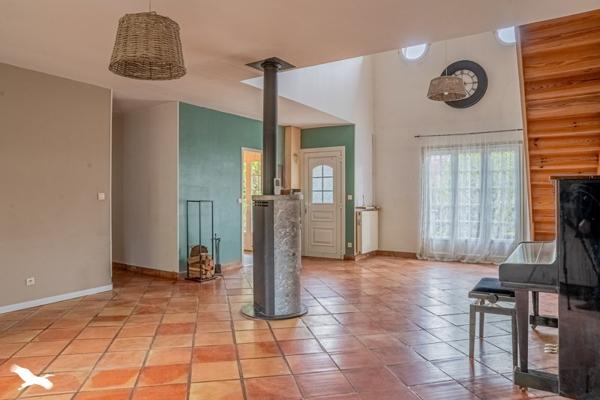 Maison à vendre |  Sainte-Eulalie |  6 pièces | 133 m²
