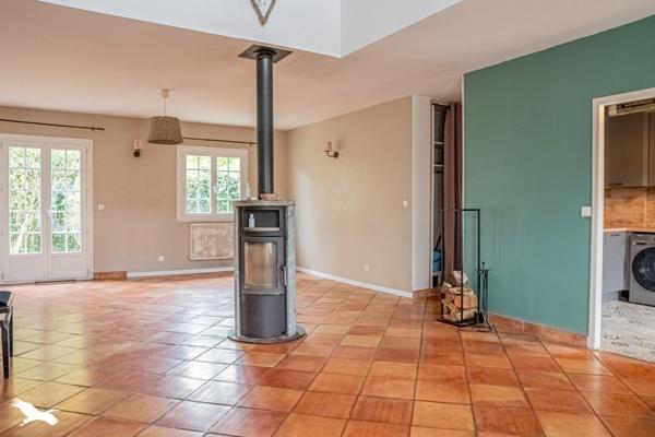 Maison à vendre |  Sainte-Eulalie |  6 pièces | 133 m²