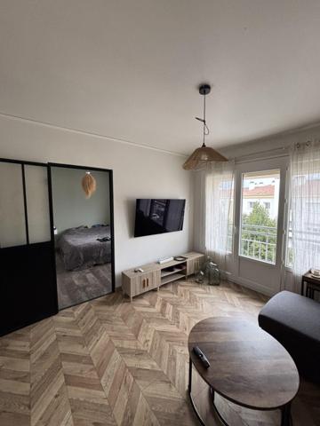 APPARTEMENT BASSE VILLE