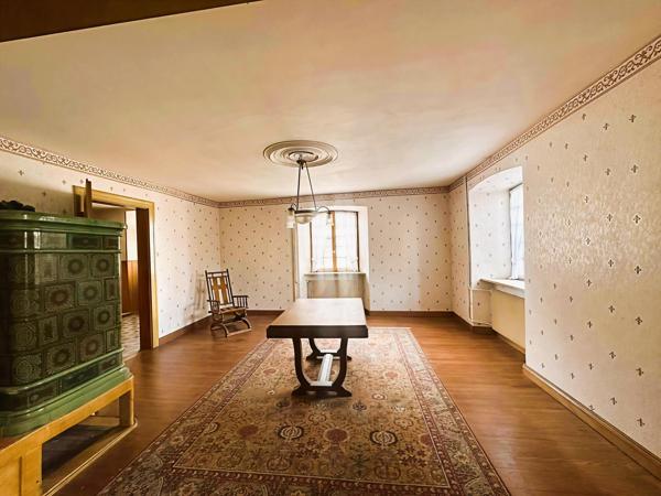 À vendre – Authentique corps de ferme en pierre avec ses dépendances