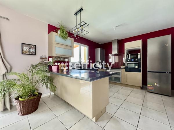 Maison 5 pièces - 120 m² Exclusivité efficity