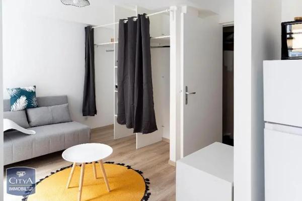 Appartement à louer 1 pièce 17.2m² Riom (63200)