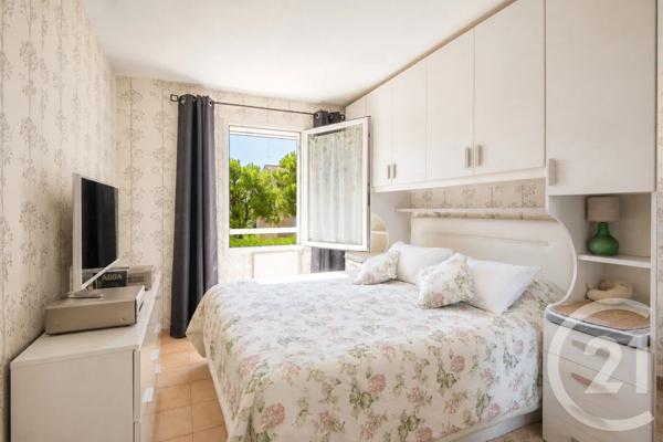 Appartement F3 à vendre  3 pièces - 66,94 m 2   EZE  - 06