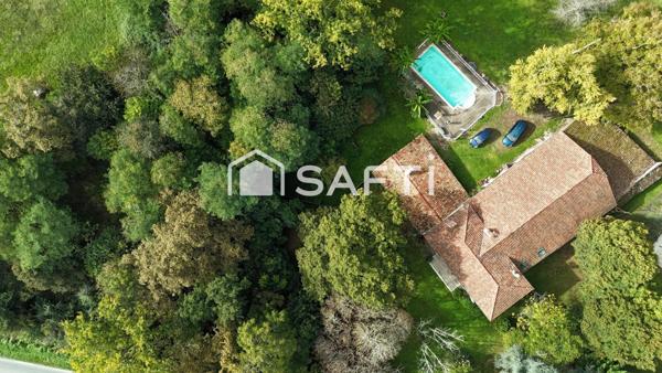 Superbe Maison en Pierre Rénovée avec Dépendances à Nérac