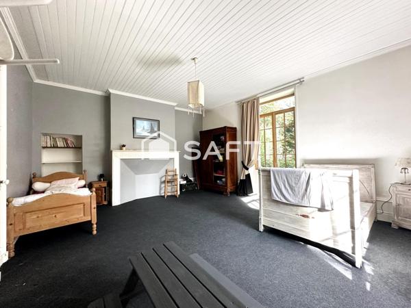 Superbe Maison en Pierre Rénovée avec Dépendances à Nérac