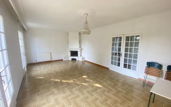 Maison à vendre    5 pièces •  Réalville