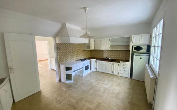 Maison à vendre    5 pièces •  Réalville