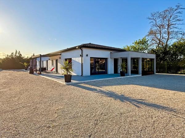 À VENDRE - MAISON CONTEMPORAINE DE PLAIN -PIED
