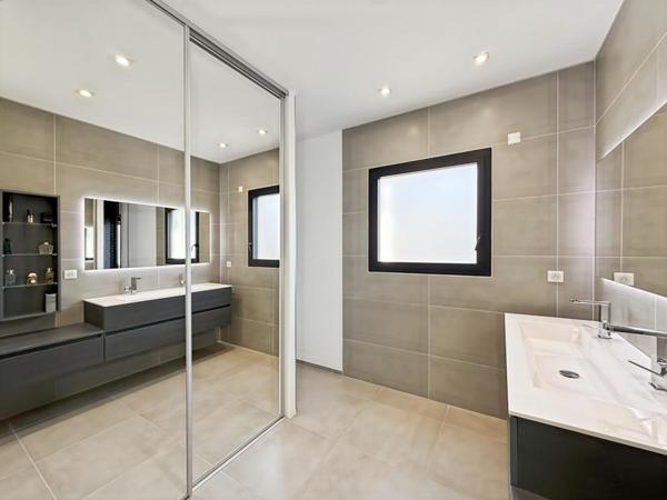 À VENDRE - MAISON CONTEMPORAINE DE PLAIN -PIED