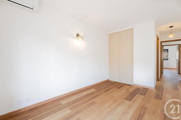 Appartement F4 à vendre  4 pièces - 90,14 m 2   NICE  - 06