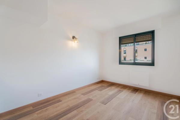 Appartement F4 à vendre  4 pièces - 90,14 m 2   NICE  - 06