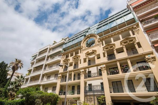 Appartement F4 à vendre  4 pièces - 90,14 m 2   NICE  - 06
