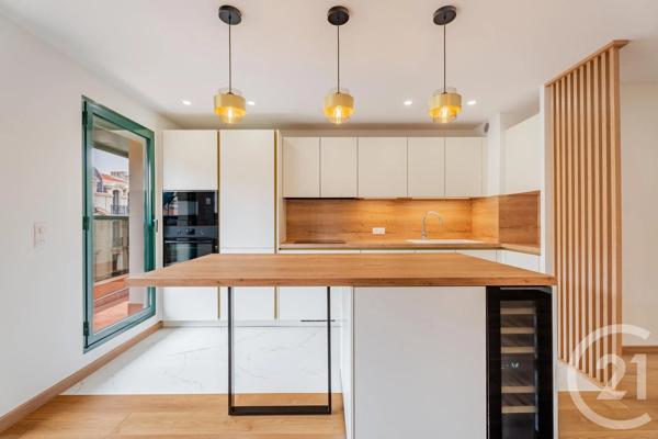 Appartement F4 à vendre  4 pièces - 90,14 m 2   NICE  - 06