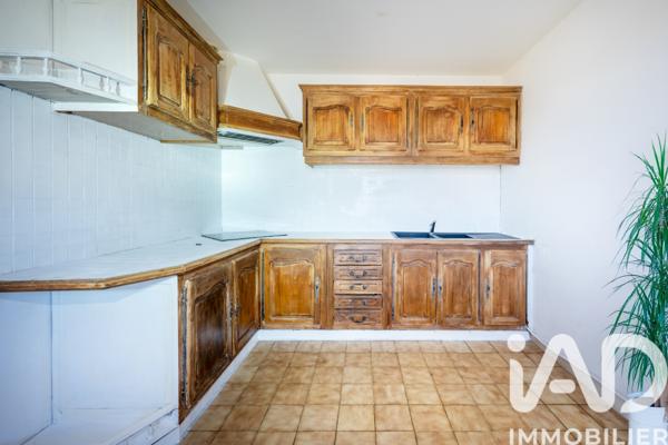 Location maison 4 pièces 86 m² Aureille