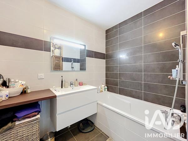 Appartement à vendre 4 pièces 75 m² Vétraz-Monthoux
