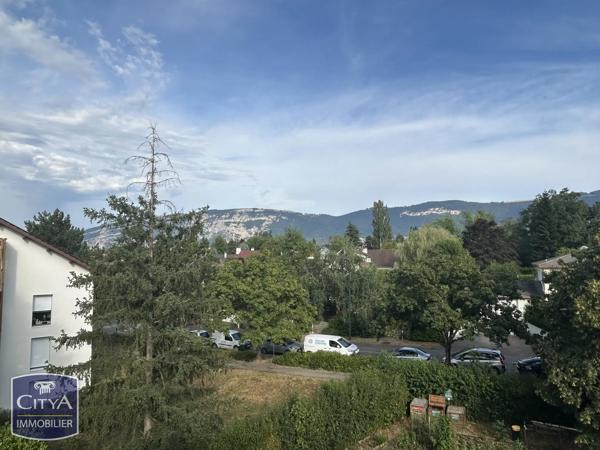 Appartement à vendre 3 pièces 74m² Saint-Julien-en-Genevois (74160)