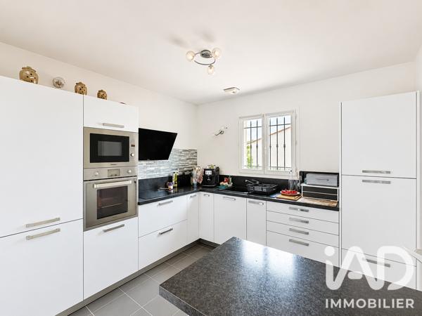 Maison à vendre 4 pièces 85 m² Vidauban