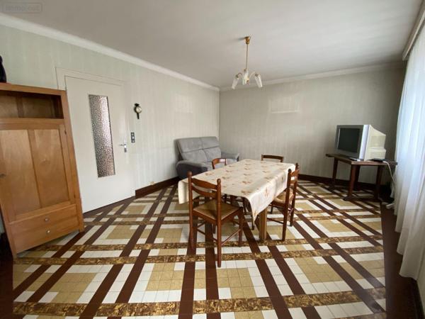 Maison de ville à vendre à Villedieu-sur-Indre dans l'Indre (36320), ref : 1051963