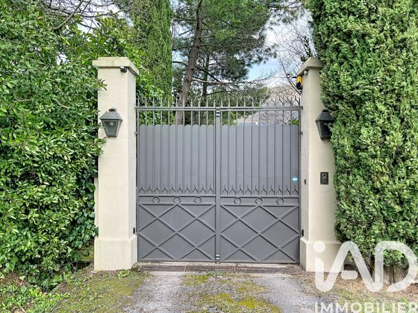 Maison à vendre 10 pièces 330 m² Saint-Affrique