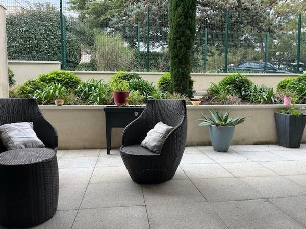 Exclusivité, type 3 avec grande terrasse et parking