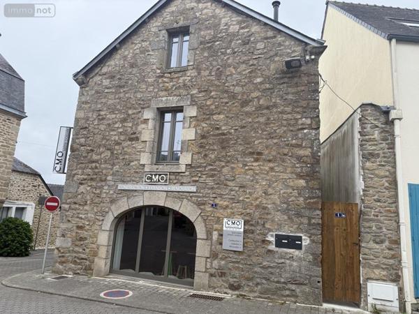 Immeuble à vendre à Theix-Noyalo dans le Morbihan (56450), ref : 56084-426