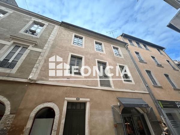 Location Appartement 2 pièces 37 m² - 14 RUE DE L'HORLOGE Nimes 30000