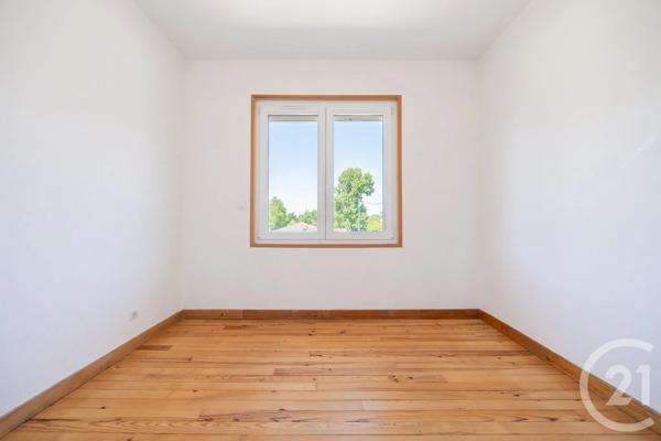 Maison à vendre  6 pièces - 113 m 2   BRIATEXTE  - 81