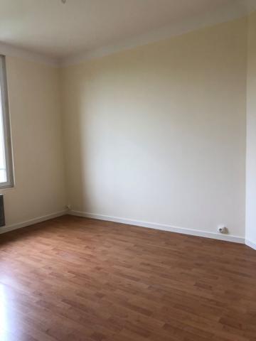 À LOUER APPARTEMENT F3 61.46m2 AVEC JARDIN, À PROXIMITÉ DE LA GARE SNCF
