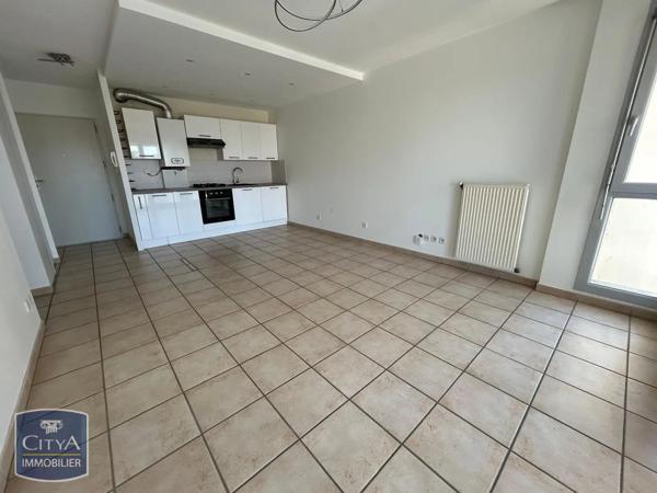 Appartement à louer 3 pièces 54.85m² Valence (26000)
