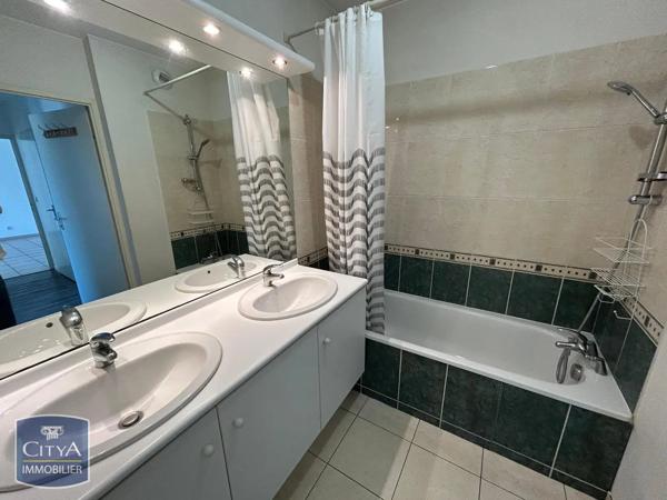 Appartement à louer 3 pièces 54.85m² Valence (26000)